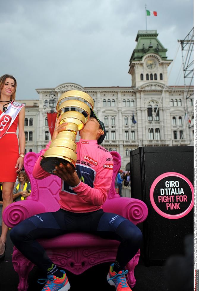 Nairo Quintana (Movistar) with the trophy for Giro d'Italia champion
