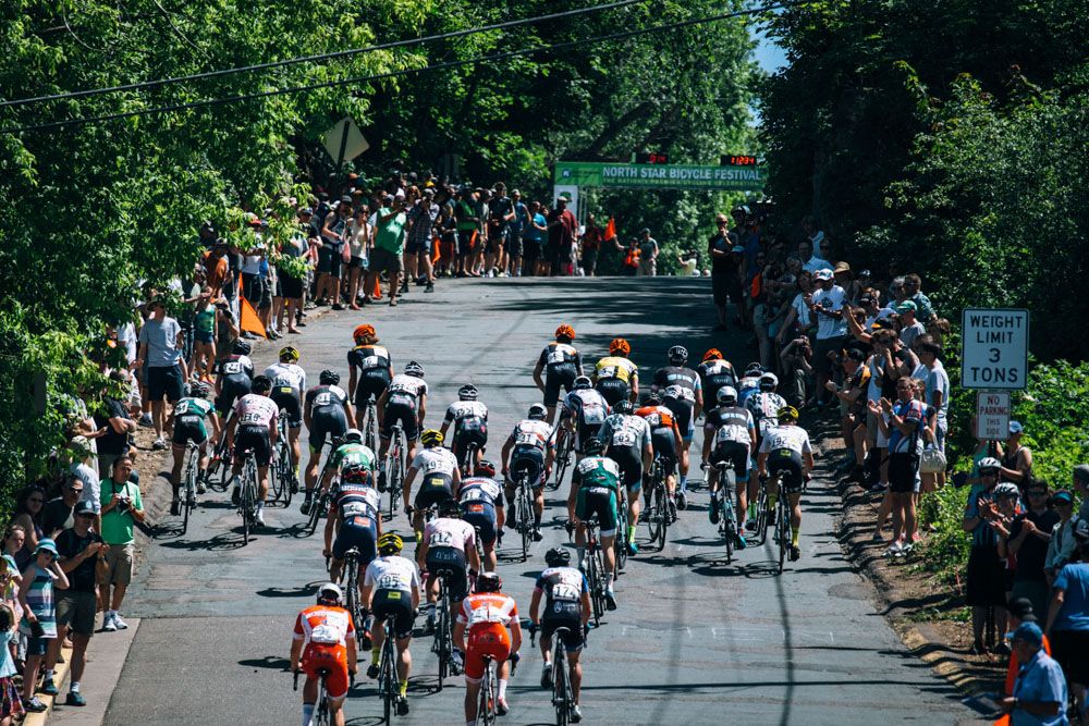The race claims a lot of casualties, and eventually the main field was whittled down greatly.