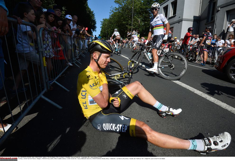 Tony Martin crashes out of the Tour de France in yellow