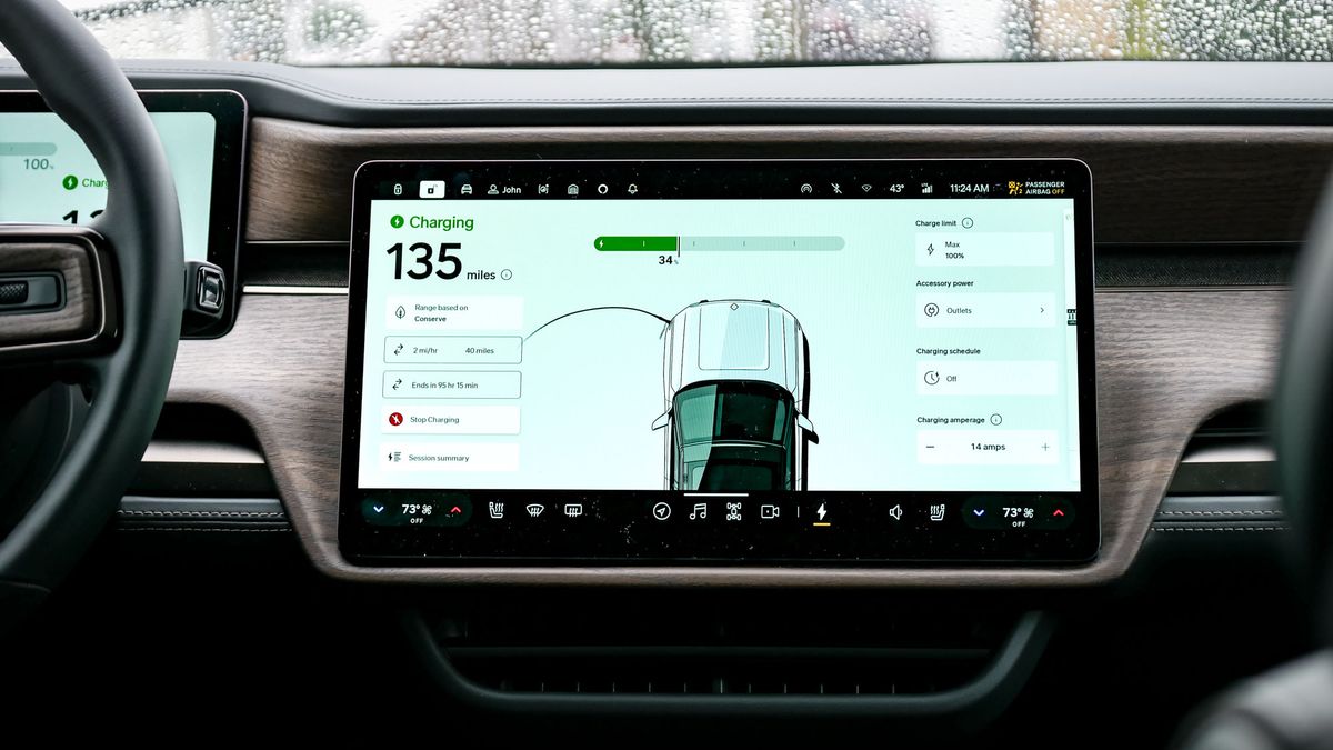 2025 Rivian R1S Tri-Motor test drive review.