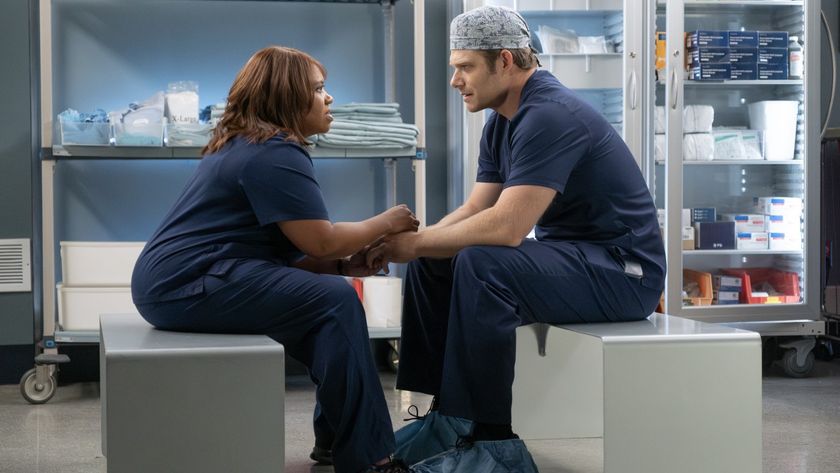 Chandra Wilson as Miranda Bailey and Chris Carmack as Link on Grey&#039;s Anatomy.