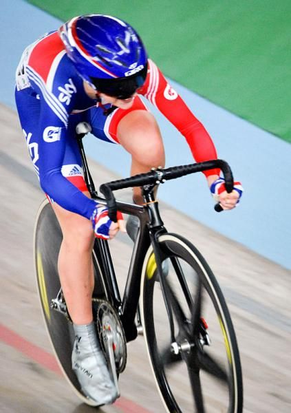 Laura Trott (Great Britain) en route to a 5th place finish in the omnium flying lap.