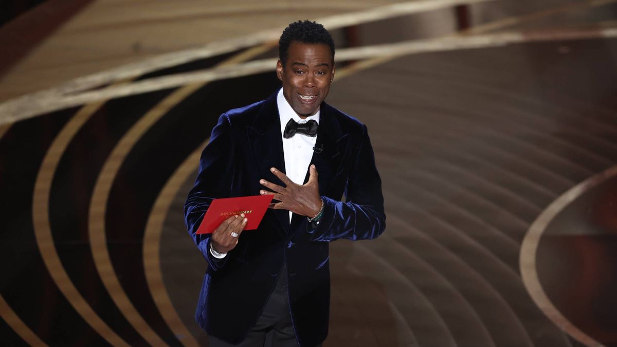 Chris Rock dit qu'il "est toujours en train de réfléchir" à ce qui s'est passé avec Will Smith aux Oscars