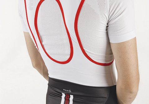 male cyclist modelling fabrics that offer good breathability in summer