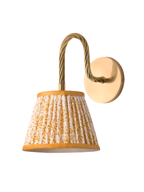 Quingo Cordless Wall Fixture in Brass