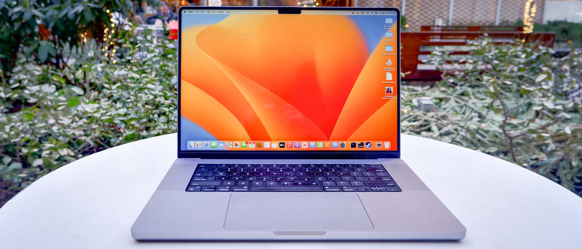 Apple MacBook Pro 13 (2022 - M2) / Noise tests and Teardown 