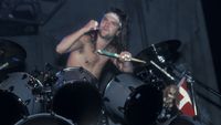 Lars Ulrich on stage, early 1990s