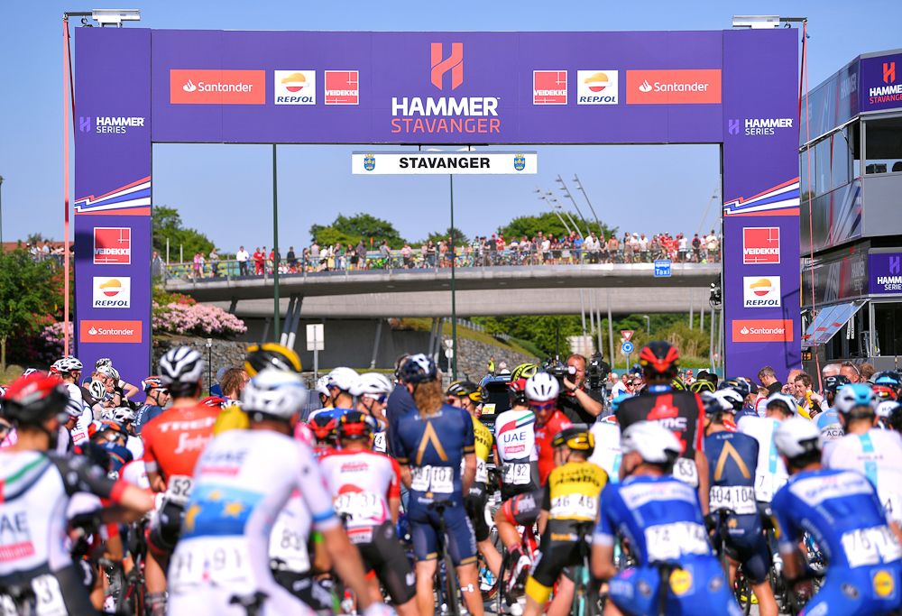 Riders prepare to start the Hammer Series Stavanger sprint