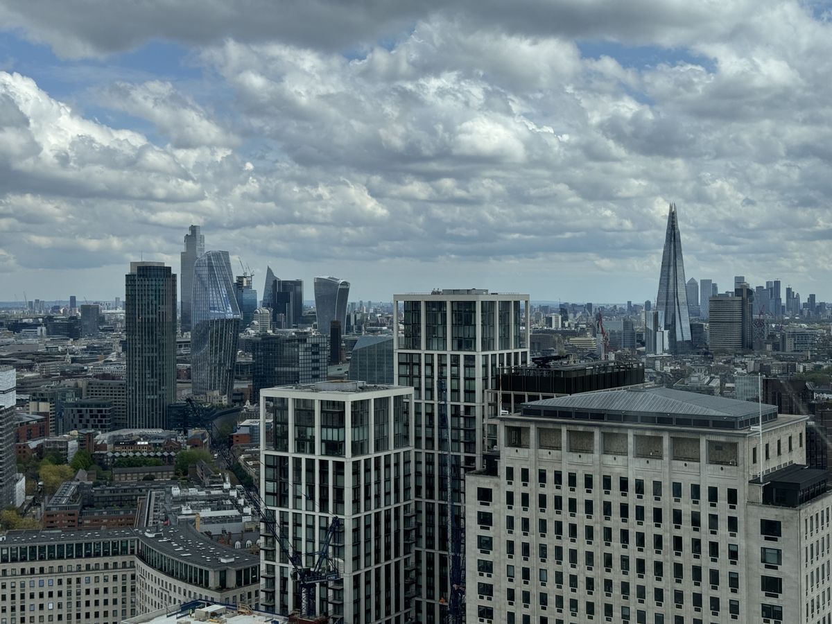iPhone 15 Pro Max vs. Galaxy S24 Ultra vs. Pixel 8 Pro London Eye photos