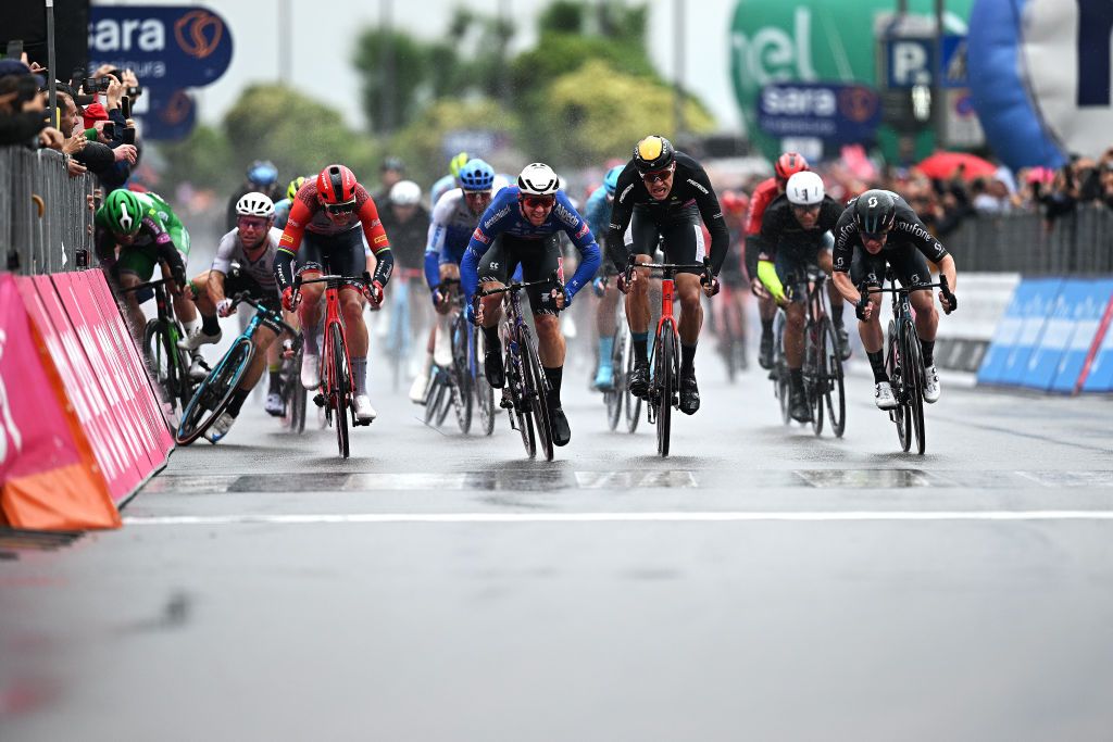 Kaden Groves sprints to victory in Salerno but there was chaos behind him