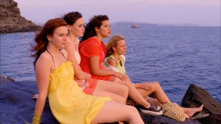 Amber Tamblyn, Alexis Bledel, America ferrera and Blake Lively in Sisterhood of the Traveling Pants 2