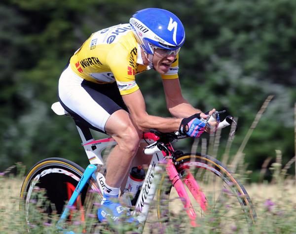 Race leader Damiano Cunego (Lampre-ISD) tries to limit his losses in the closing time trial.