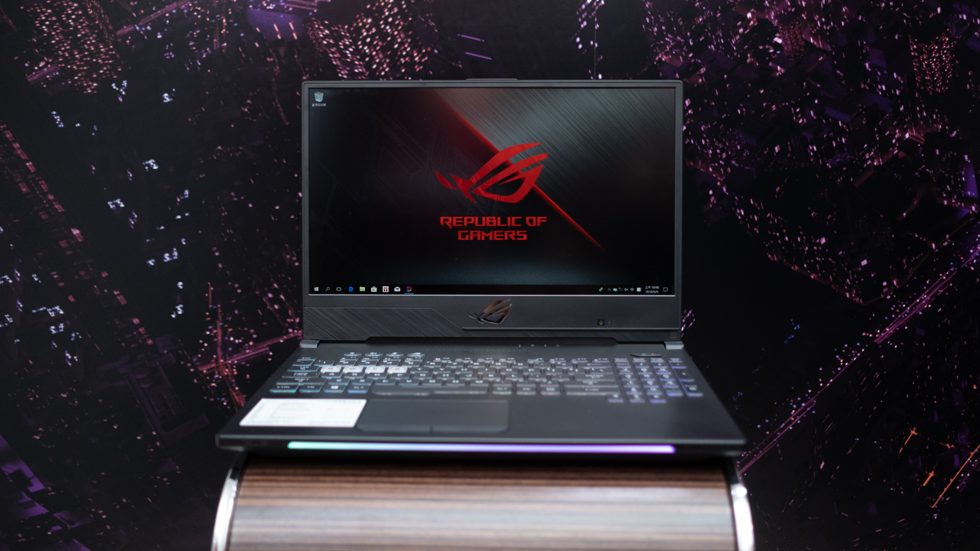 Asus rog strix evolve. ASUS ROG Strix Hero III g731gu-ev099t. GTX 1060 для ноутбука. ASUS Notebook. Обзор ASUS ROG Strix Hero 2.