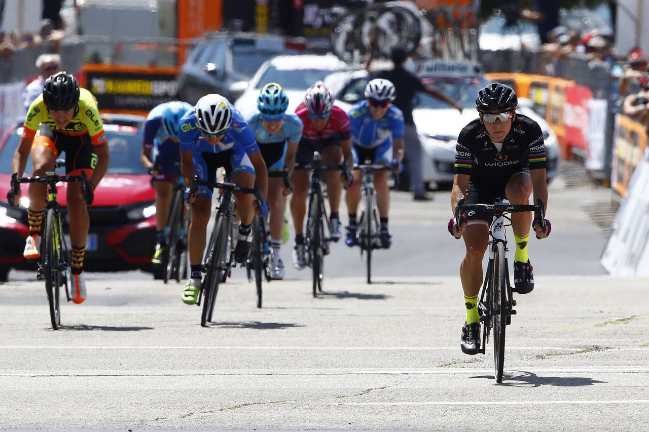 Giorgia Bronzini pulled clear from a small group to seal second place at Italian nationals.