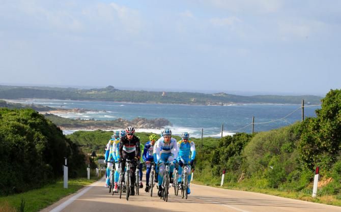The Astana group tackle the rugged coastline