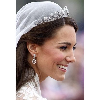 As for something new, Kate’s parents gifted her a pair of leaf-shaped diamond earrings for the big day.