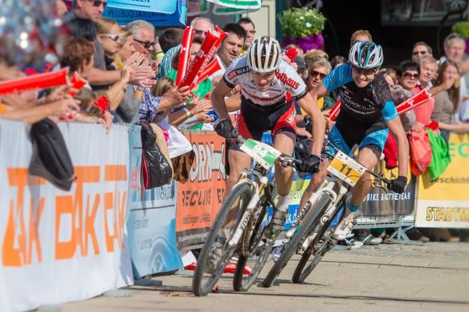 Markus Bauer and Torsten Marx sprint for the stage win