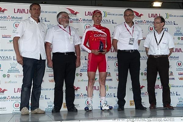 Nico Sijmens (Cofidis) is feted on the podium.