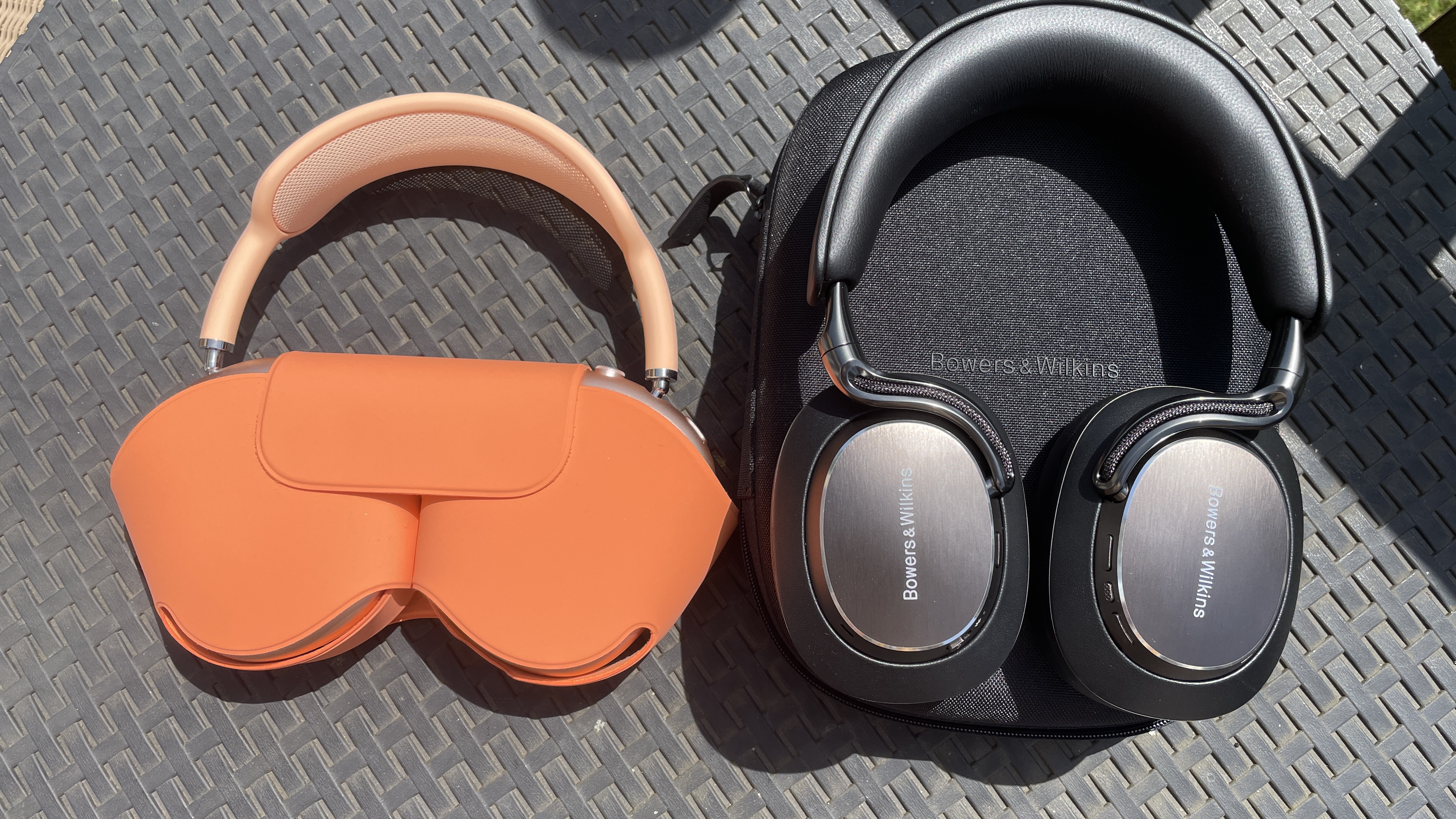 AirPods Max 2 vs B&amp;amp;W Px8 S2, side by side in the sun