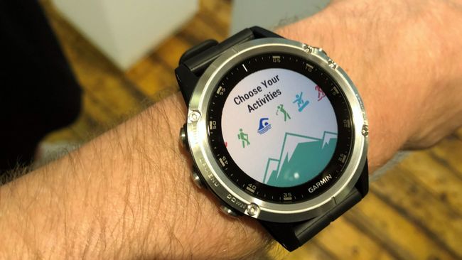 garmin fenix 5 compatible with iphone
