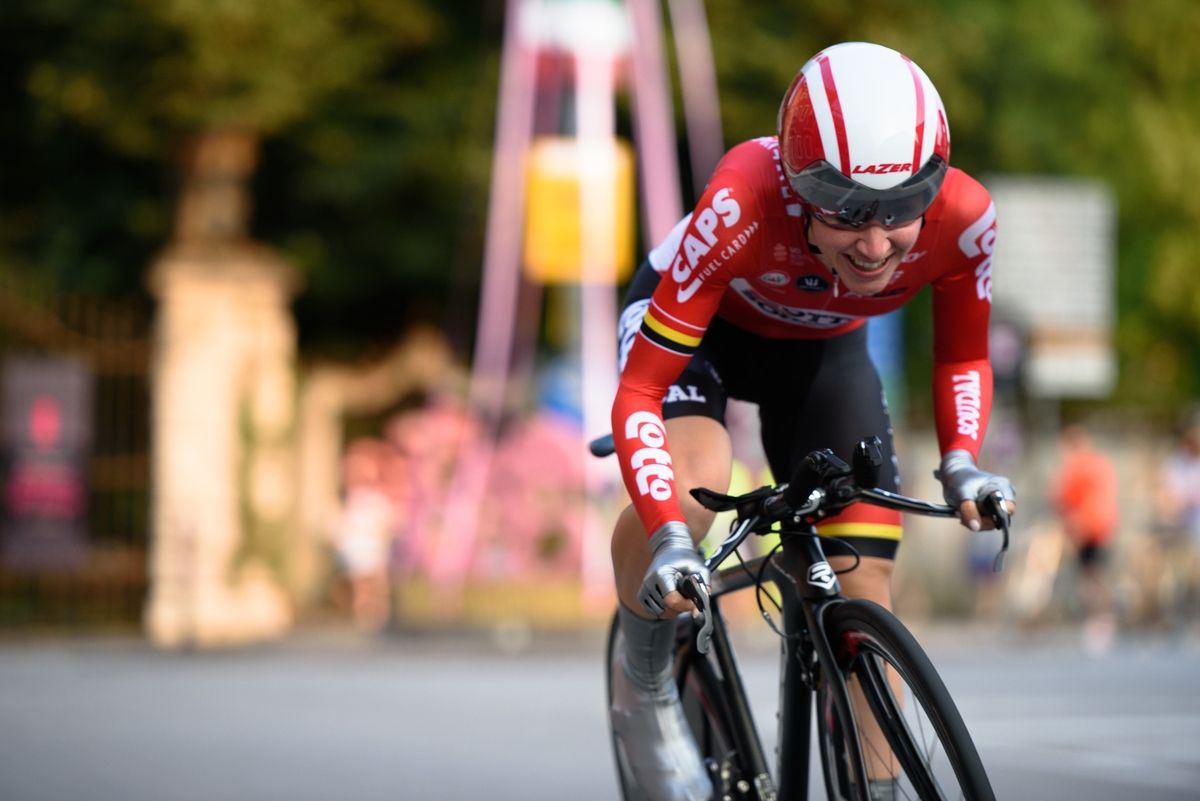 Anisha Vekemans (Lotto Soudal) through gritted teeth at Giro Rosa 2016