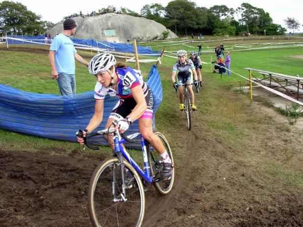 Natasha Elliott on her way to winning the women's race.