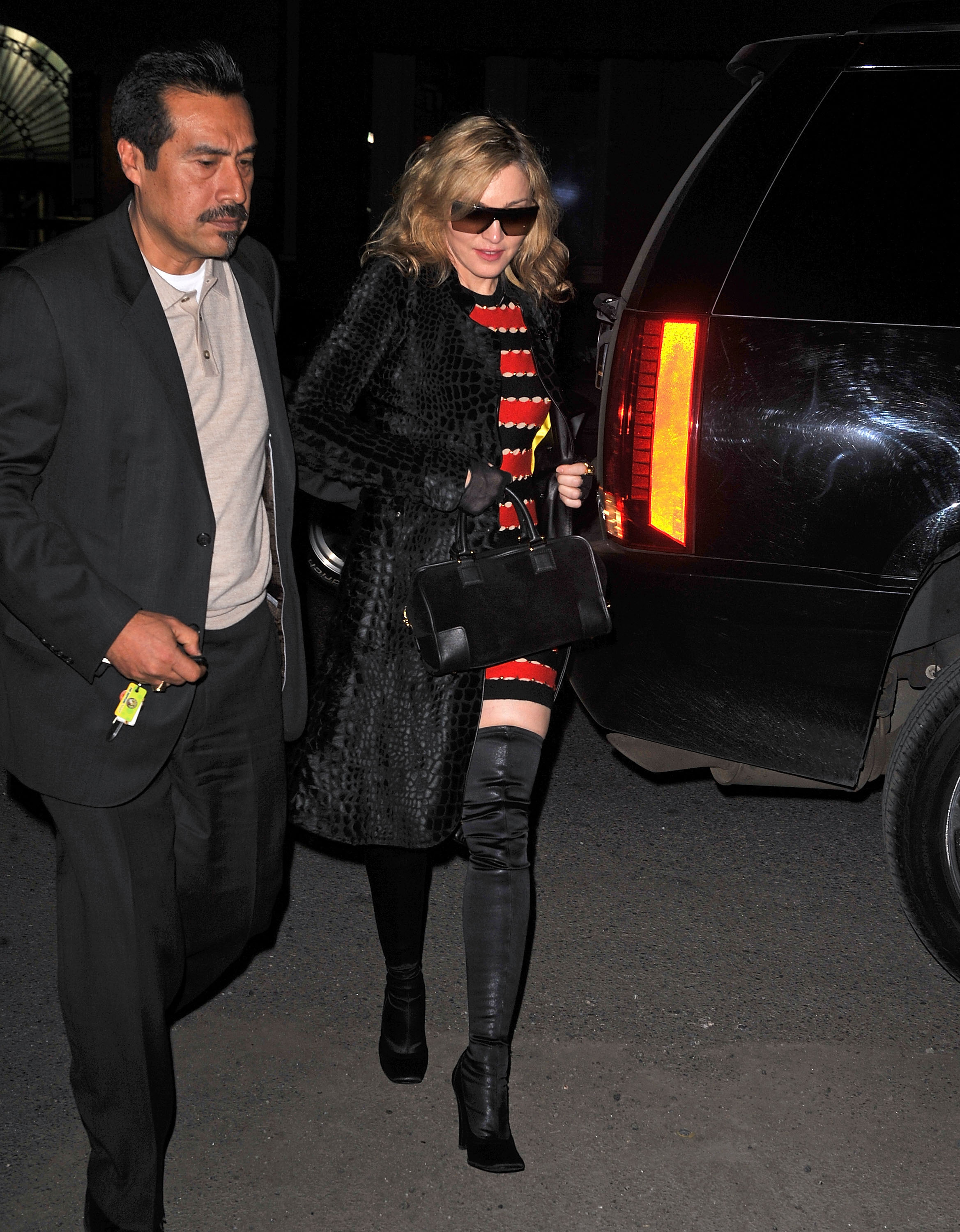 A celeb wears Loewe's Amazona bag.