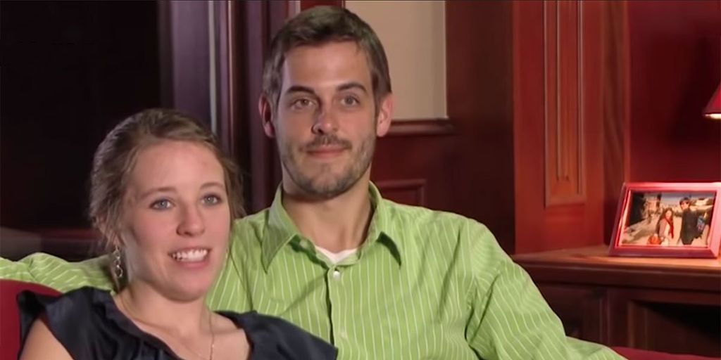 Former Counting On Star Sets The Record Straight On Duggar Family ...