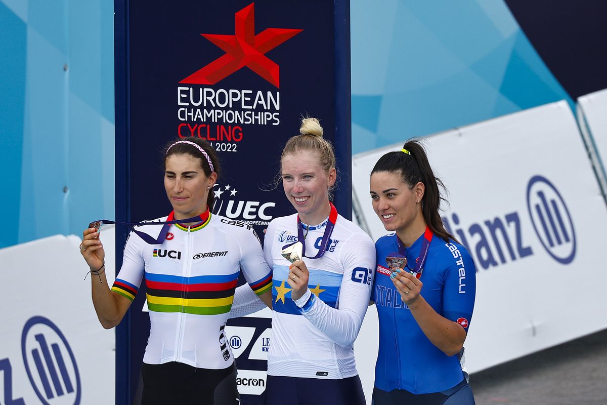 European Championships Munich 2022 - 2022 UEC Road Elite European Championships - Women's Road Race - 21/08/2022 - Lorena Wiebes (NED) - Elisa Balsamo (ITA) - Rachele Barbieri (ITA) - photo Luca Bettini/UEC/SprintCyclingAgency&Acirc;&copy;2022