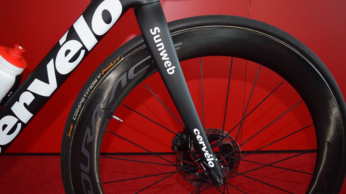 Shimano Dura-Ace R9100 disc wheels are paired with Continental Competition TTX tubular tyres