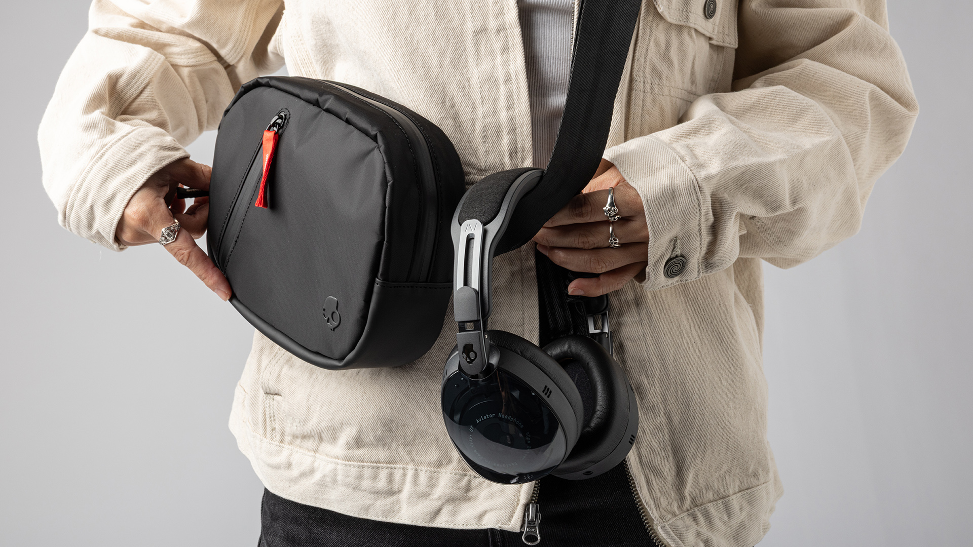 Skullcandy launches premium Aviator 900 ANC