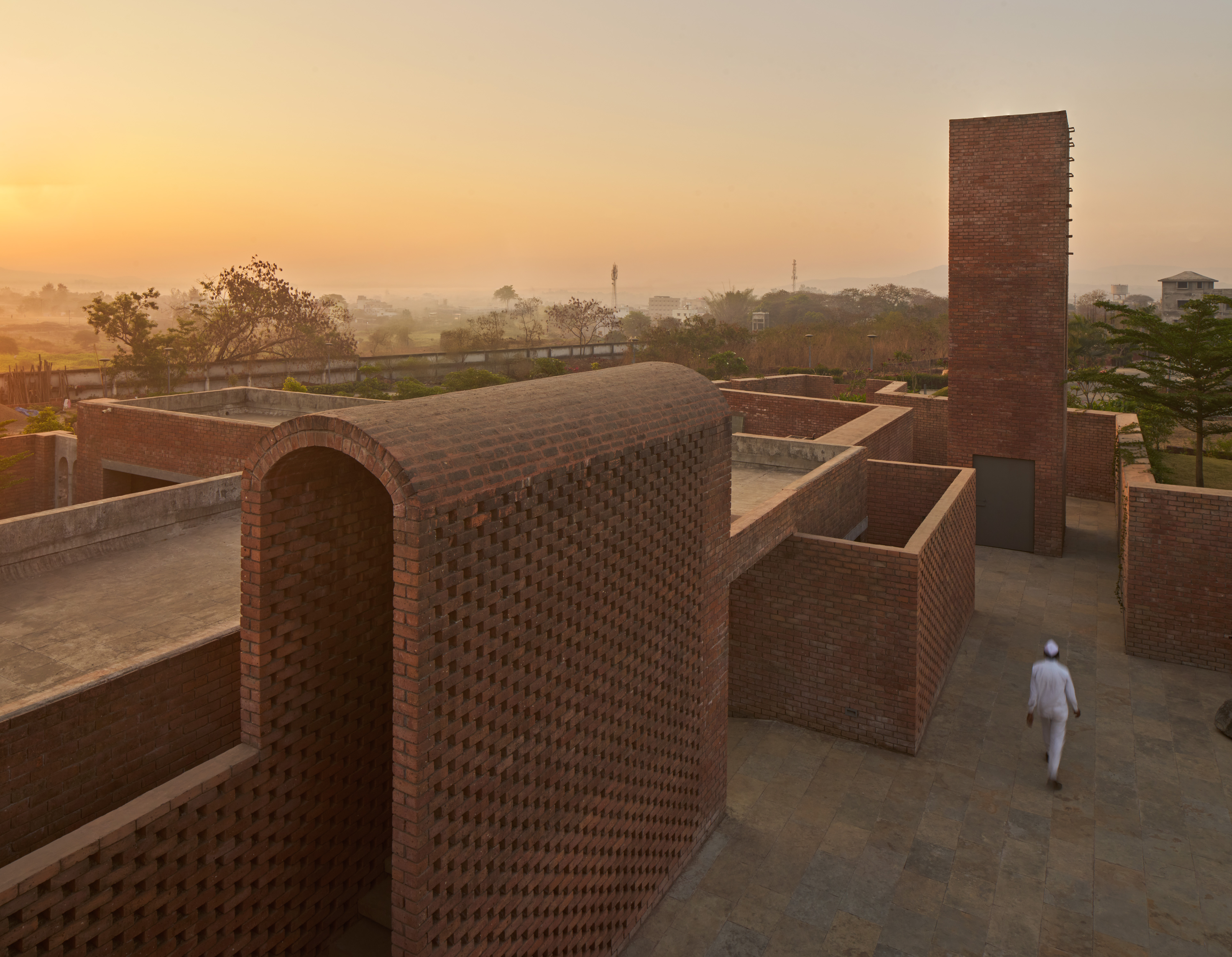 The Street clubhouse, Pune, by Studio VDGA