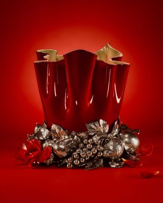 Buccellati and Venini ‘Rosso Maraviglia’ collection, vase surrounded by silver fruit
