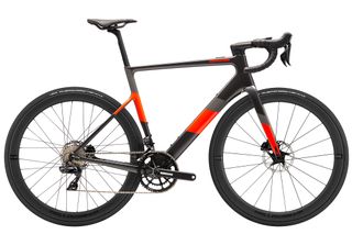 Cannondale SuperSix EVO Neo 1 is stealthy and light