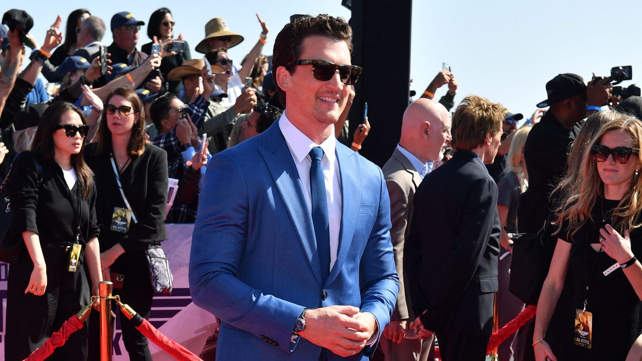 Miles Teller at the Top Gun: Maverick global premiere