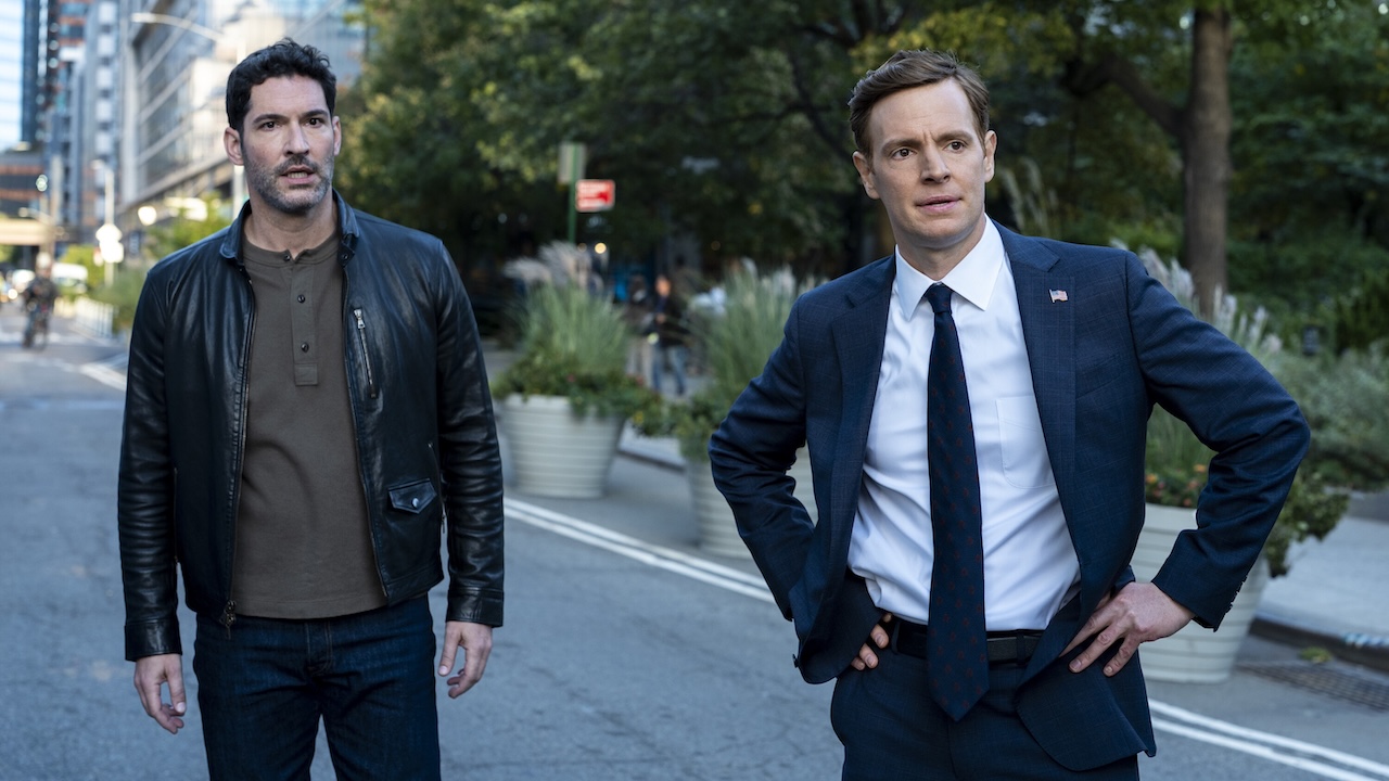 Colin and Bill looking frustrated on the streets of NYC in CBS' CIA Season 1