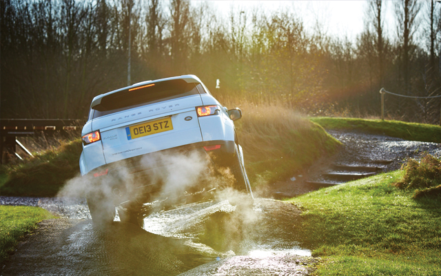 Landrover-over-grass