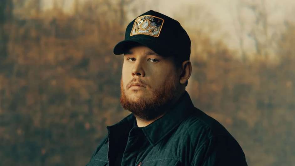 Concert review: Did lightning ruin Luke Combs Charlotte show?