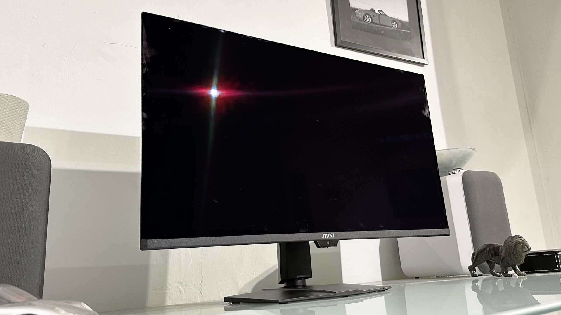 MSI MPG 322UR X24