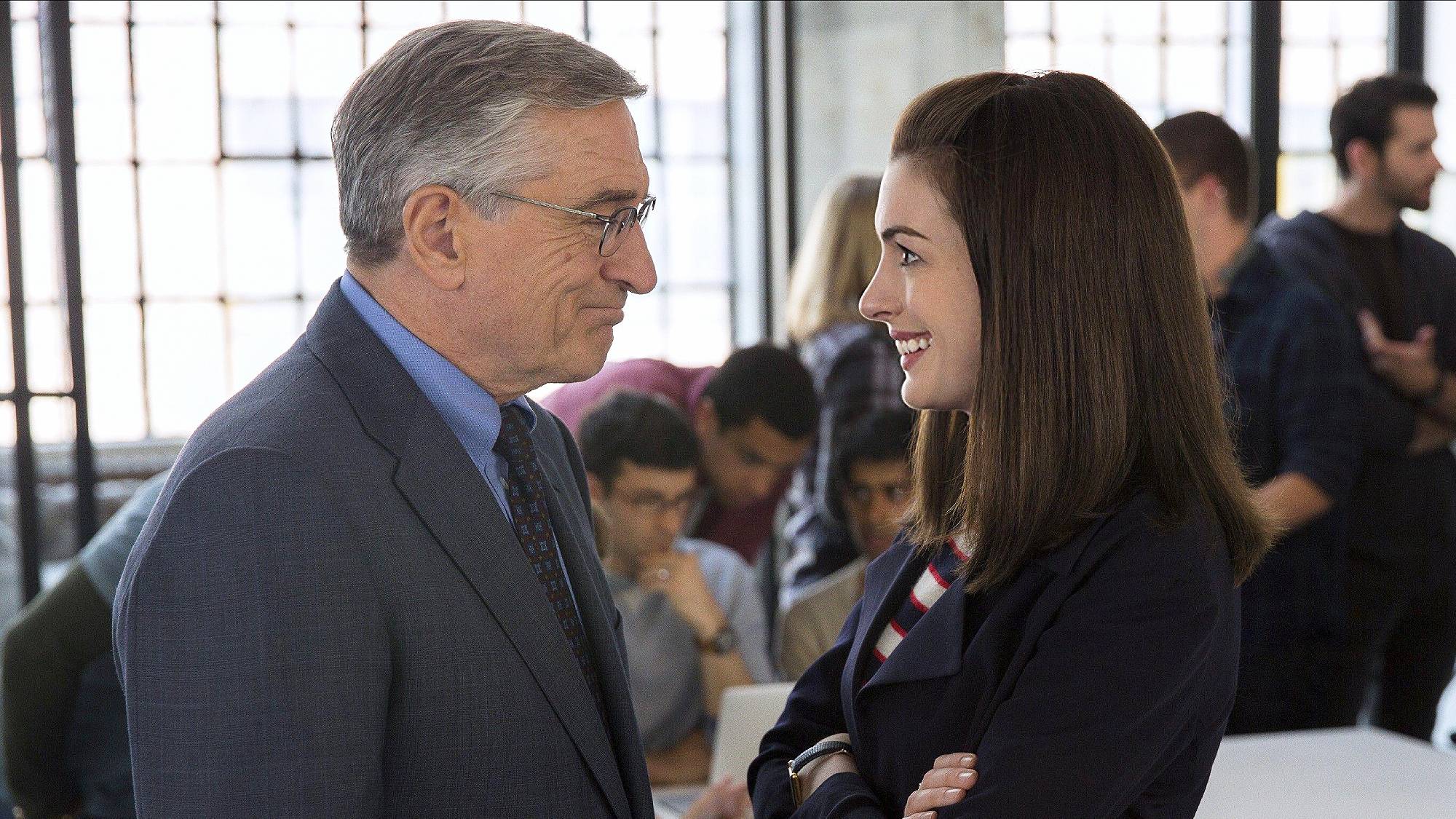 Robert De Niro and Anne Hathaway in "The Intern" (2015)