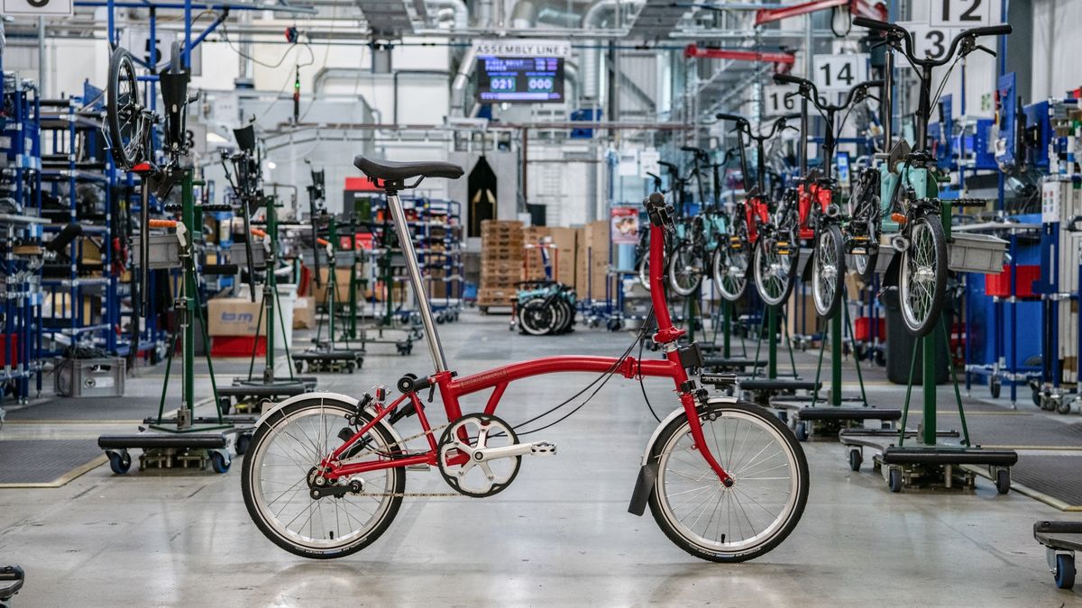 Millionth Brompton rolls off the assembly line in London and heads