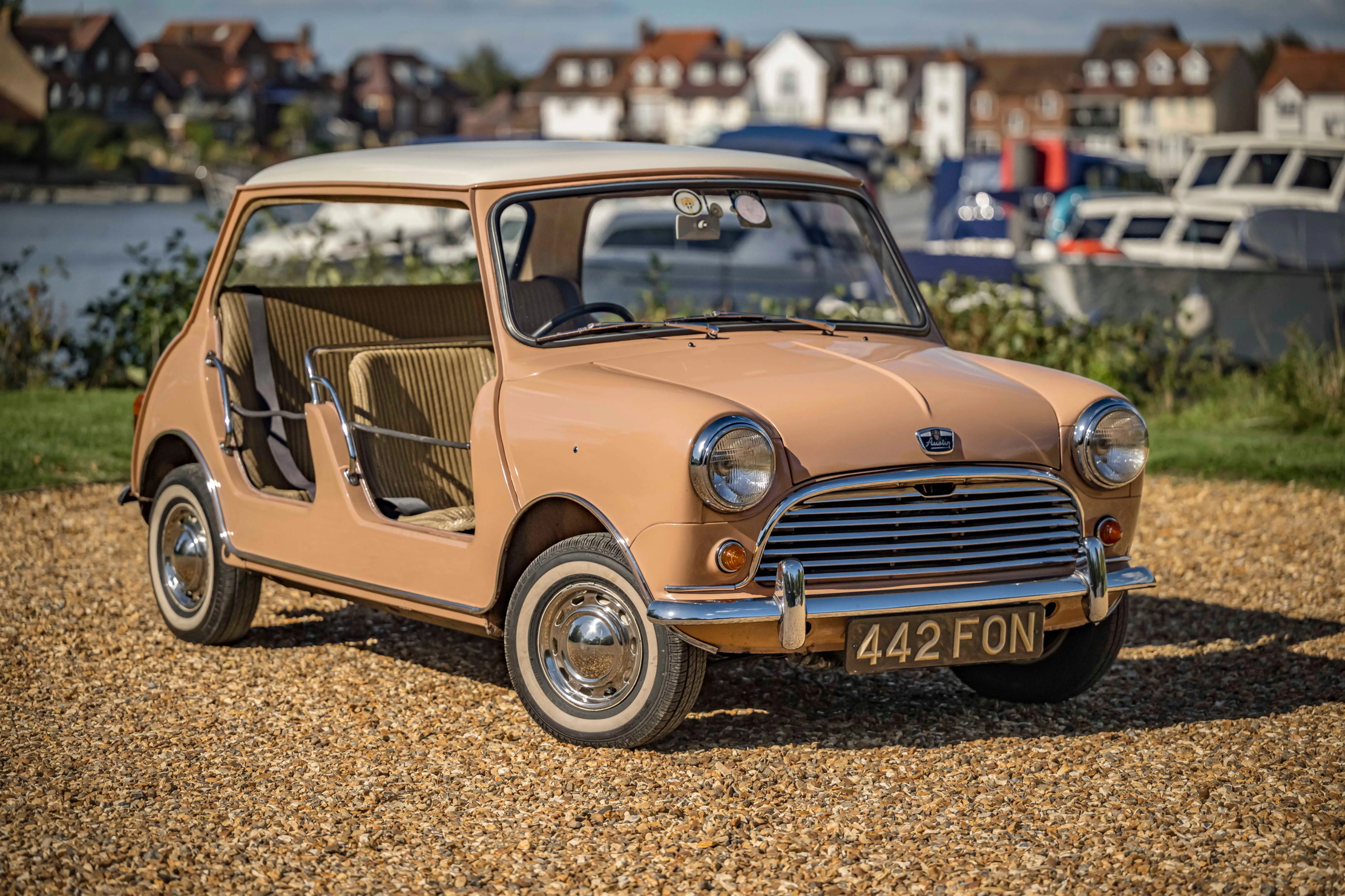 Images of the Austin Mini 'Riviera'