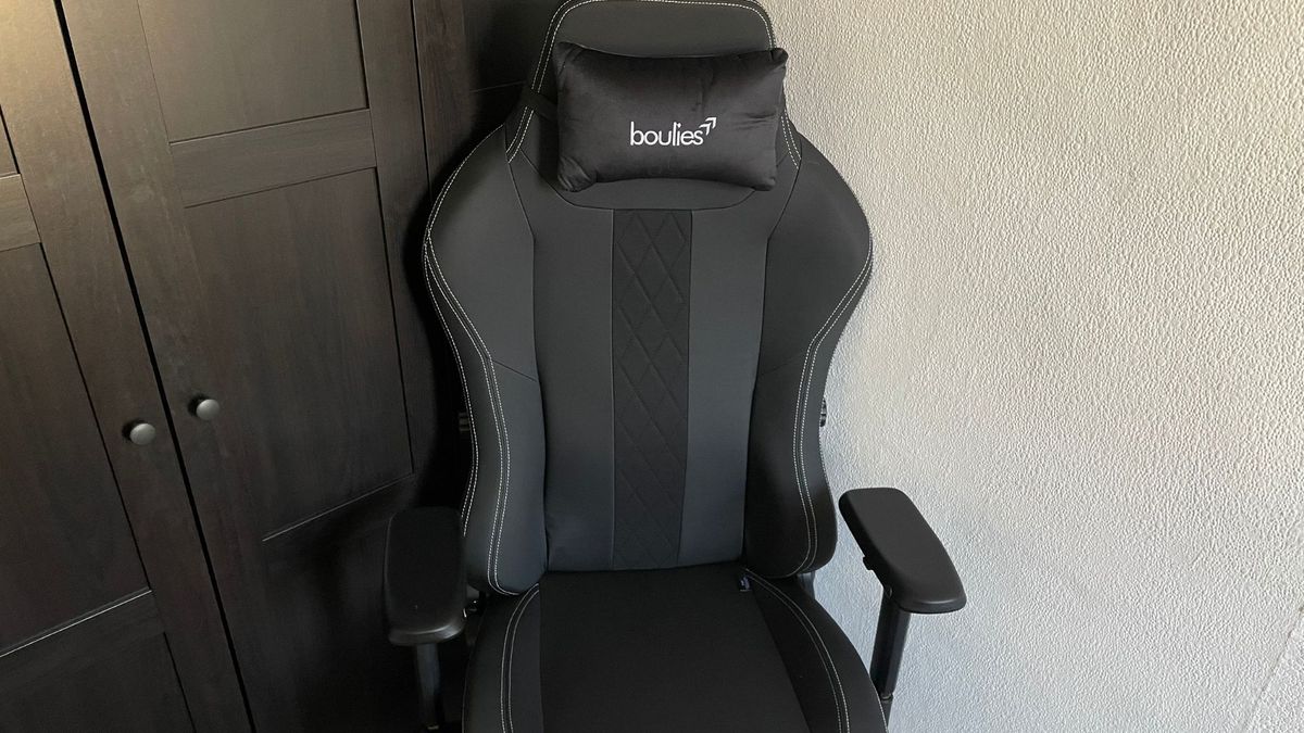 Boulies Master Series gaming chair review comfort meets quality