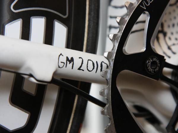 Geoff McFetridge's graphics work would normally be very expensive but luckily, some personal connections earned Fairwheel Bikes a favor.