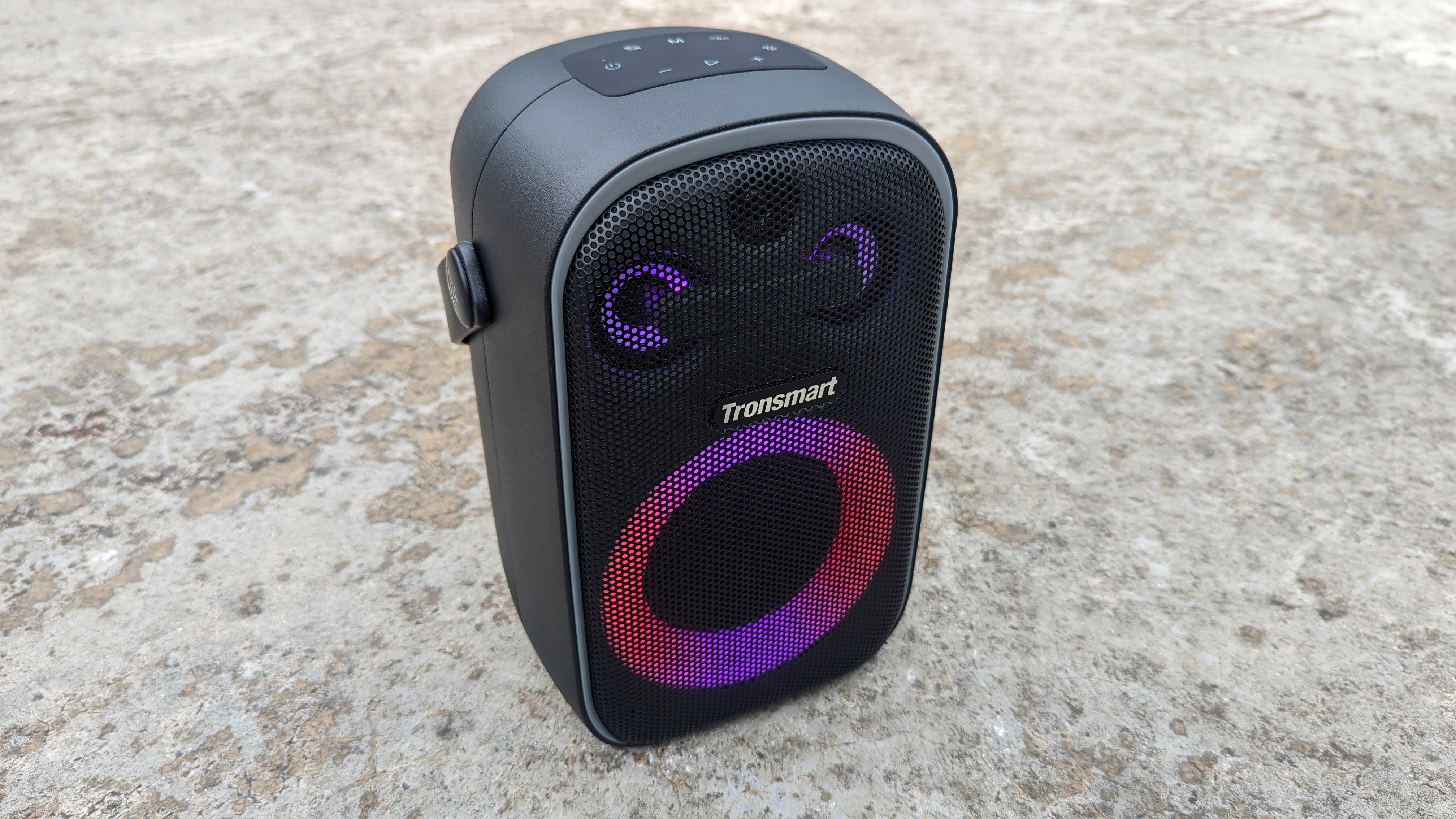 Altifalante Bluetooth Tronsmart Halo 100 com luzes RGB