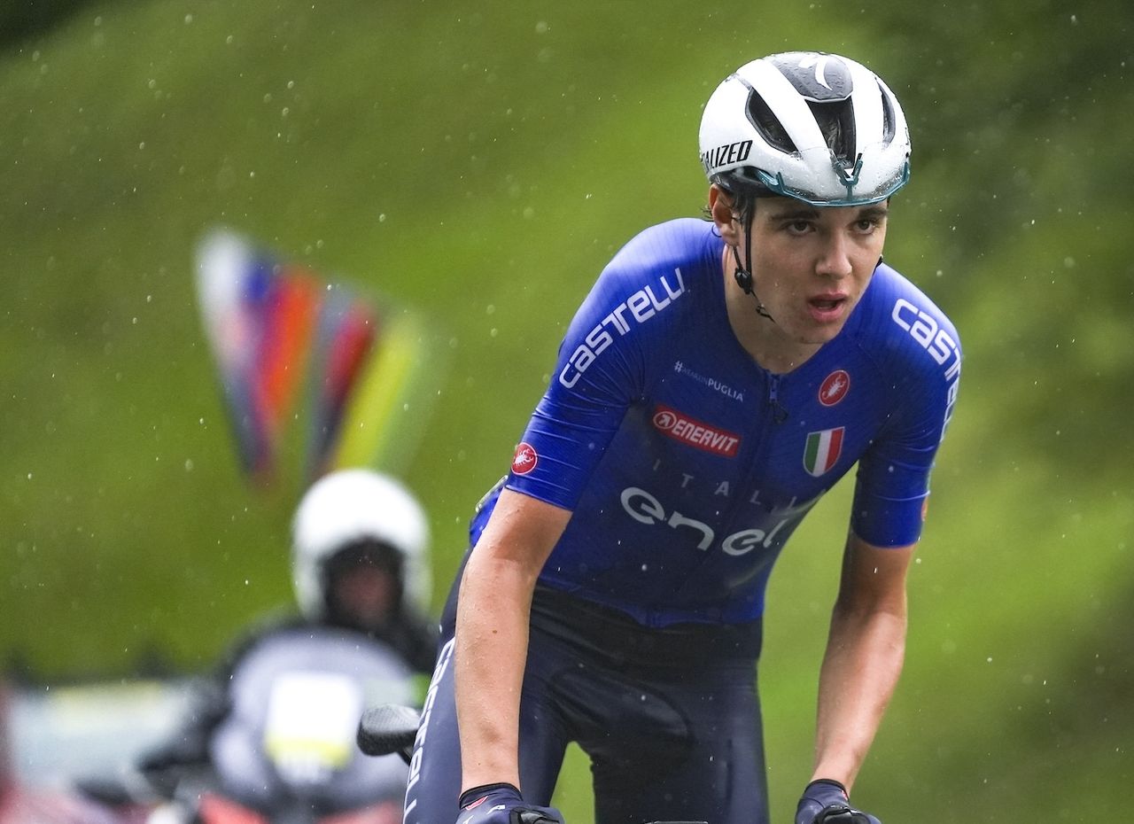 Picture by Zac Williams/SWpix.com - 26/09/2024 - 2024 UCI Road and Para-cycling Road World Championships, Zurich, Switzerland - Men Junior Road Race - Lorenzo Mark Finn (Italy)
