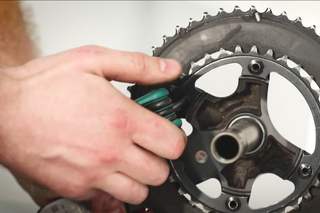 How to replace a chainring