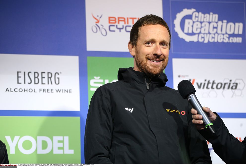 Bradley Wiggins (WIGGINS) presented to the crowd
