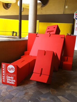 Red cube robot