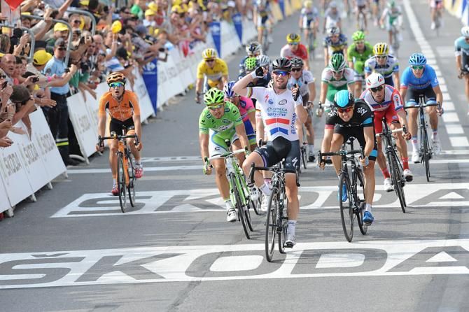 Mark Cavendish won by a clear set of wheels in Marseille